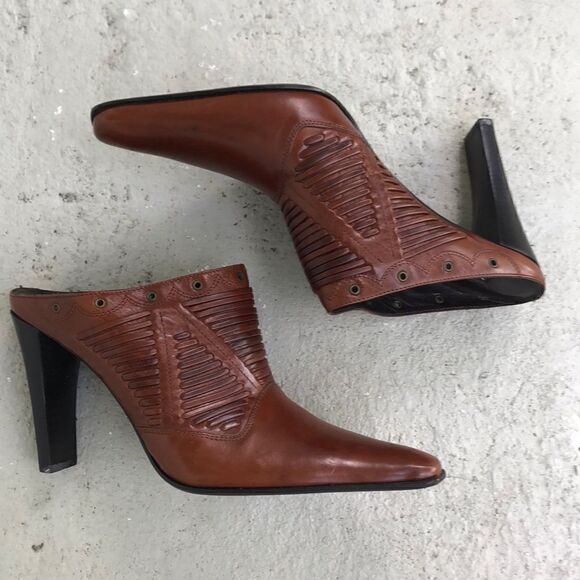 Via Spiga Pointy Toe Mules - Picture 1 of 9